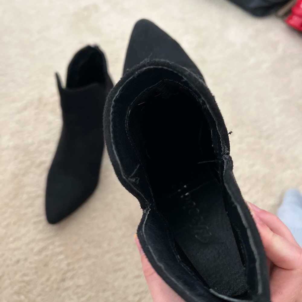 Black suede heeled booties meeBoo size 8 - Picture 3 of 7